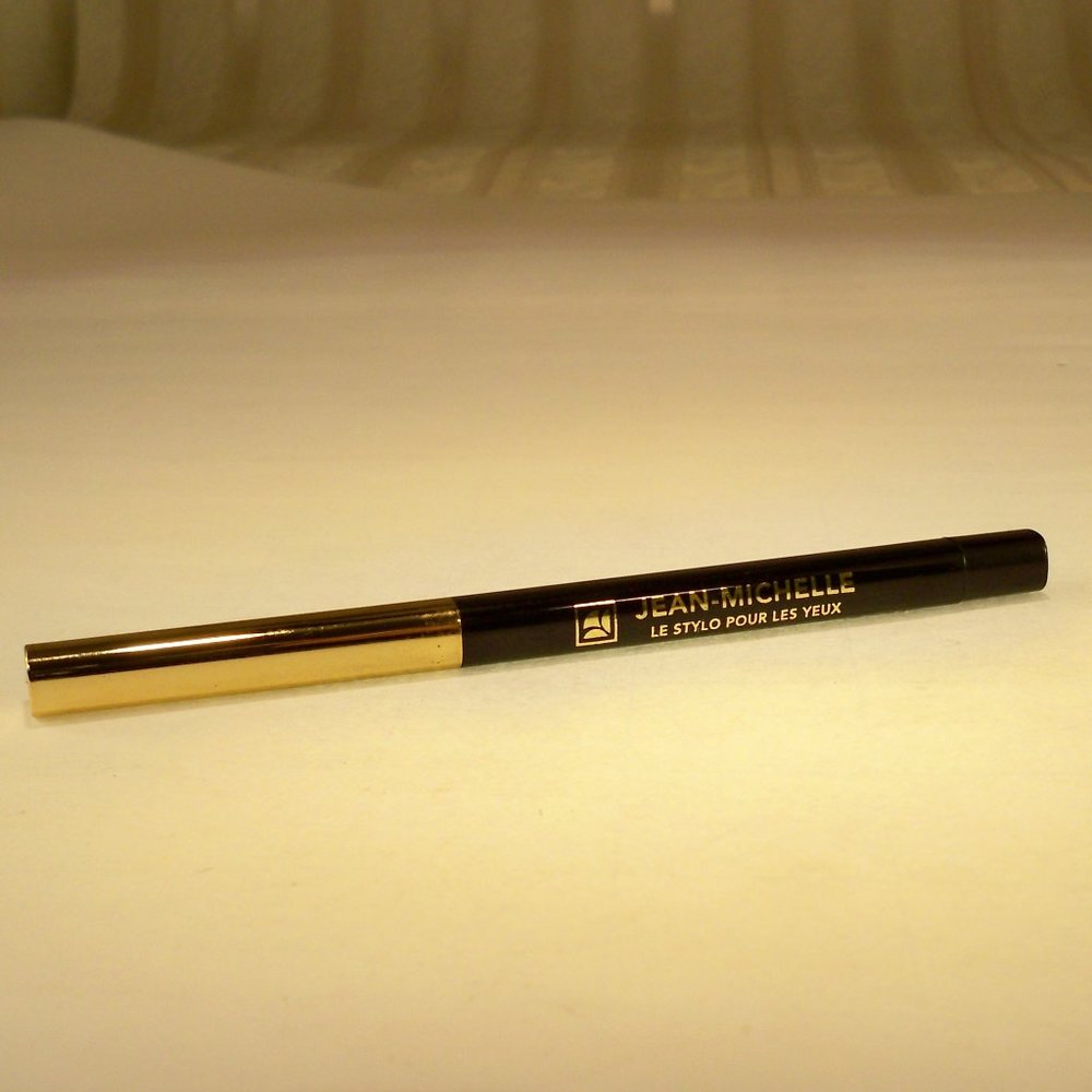 Jean Michelle Le Stylo Pour Les Yeux Noir-1 .009oz / .25g.